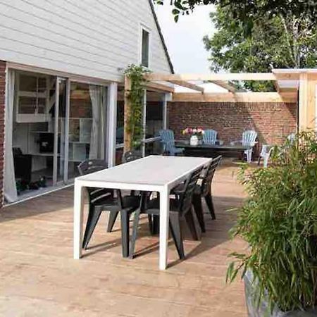 Cosy Bungalow With Private Garden 诺德克豪特 外观 照片